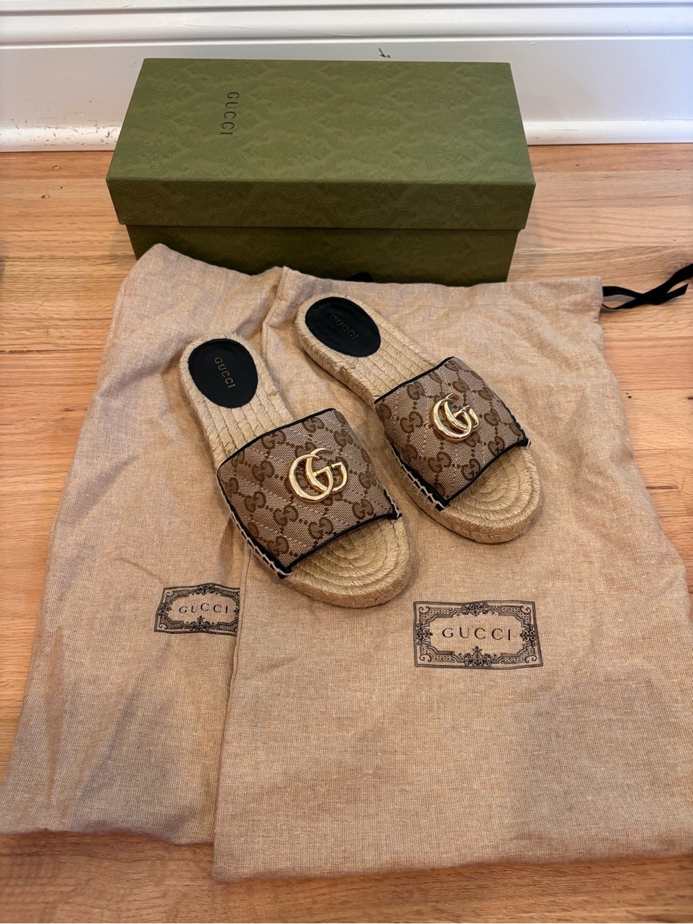 Gucci GG Matelassé canvas espadrille slide sandals size 37.5 in box